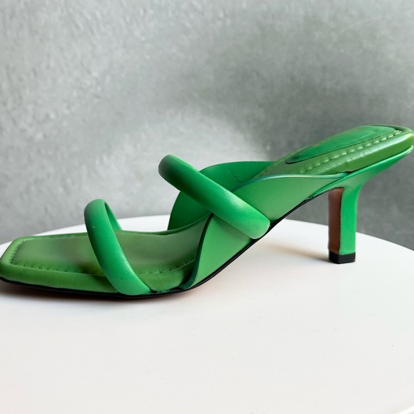 🌸FRAME🌸 Le Carlotta Green Leather Sandal Size: 37 - Picture 3 of 16